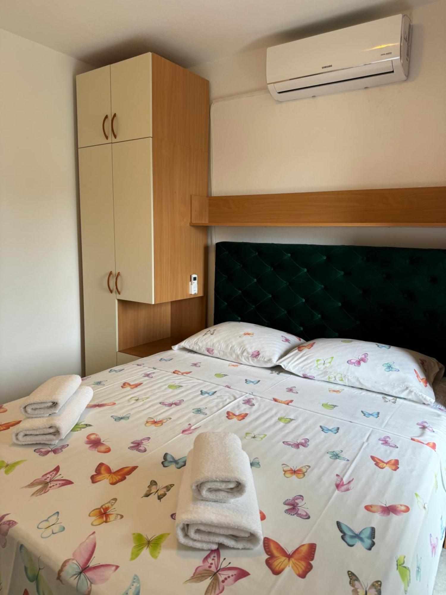 House 100M From The Beach With Free Parking And Breakfast Baska Voda Exterior photo