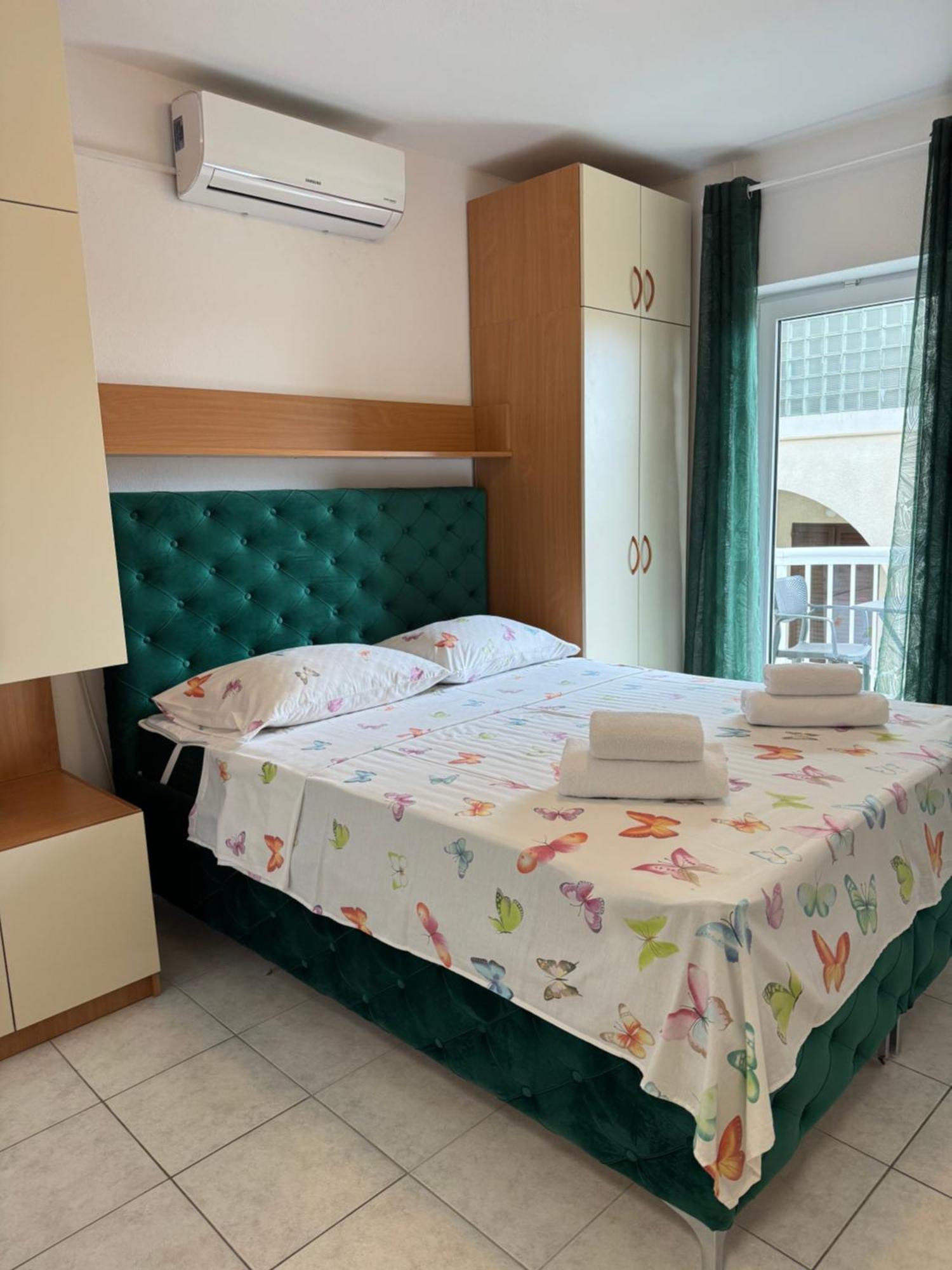 House 100M From The Beach With Free Parking And Breakfast Baska Voda Exterior photo