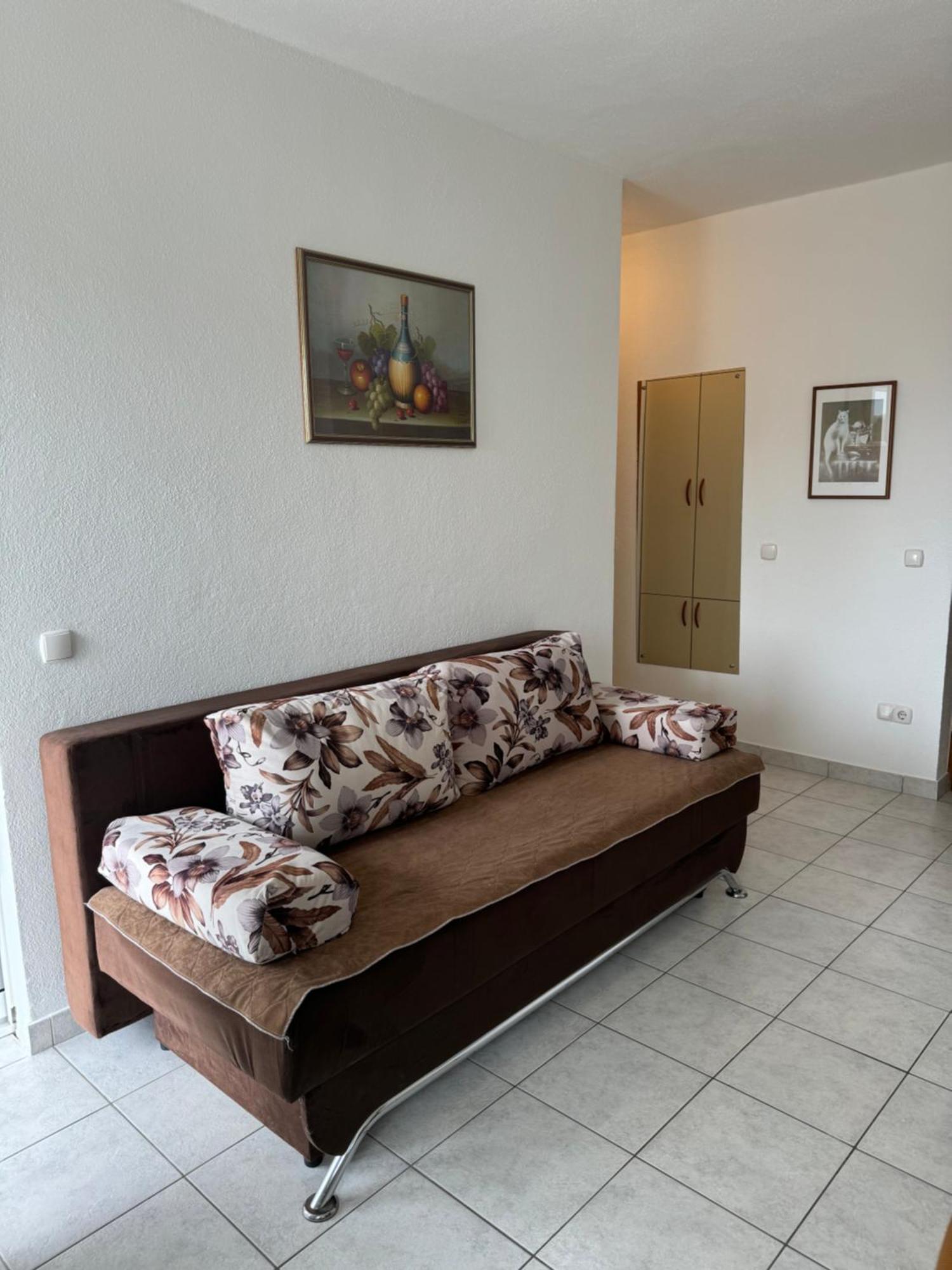 House 100M From The Beach With Free Parking And Breakfast Baska Voda Exterior photo
